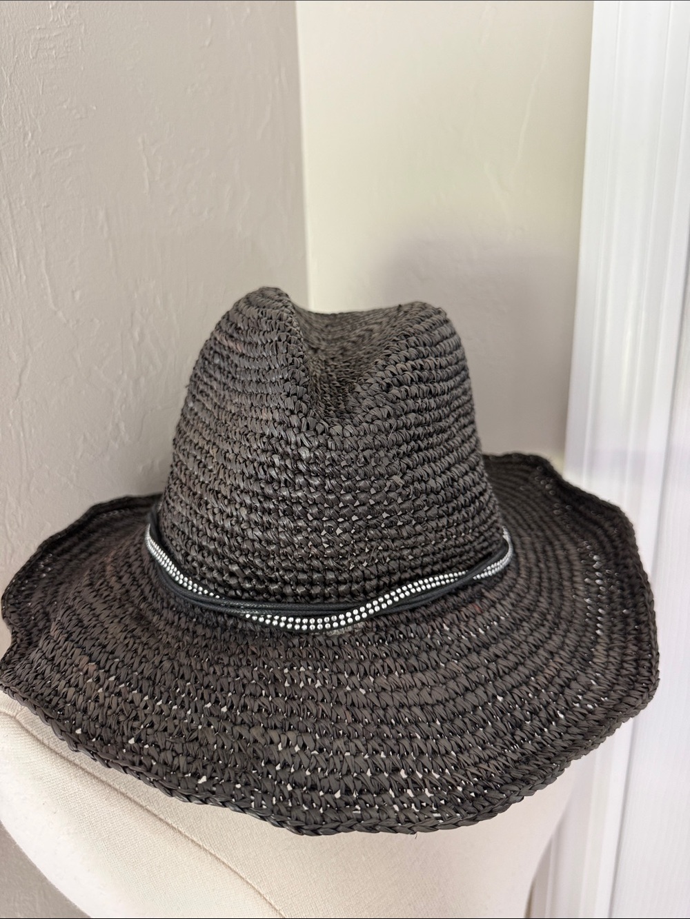 Wallaroo Hat company Hannah black western straw cowboy sun hat with leather trim